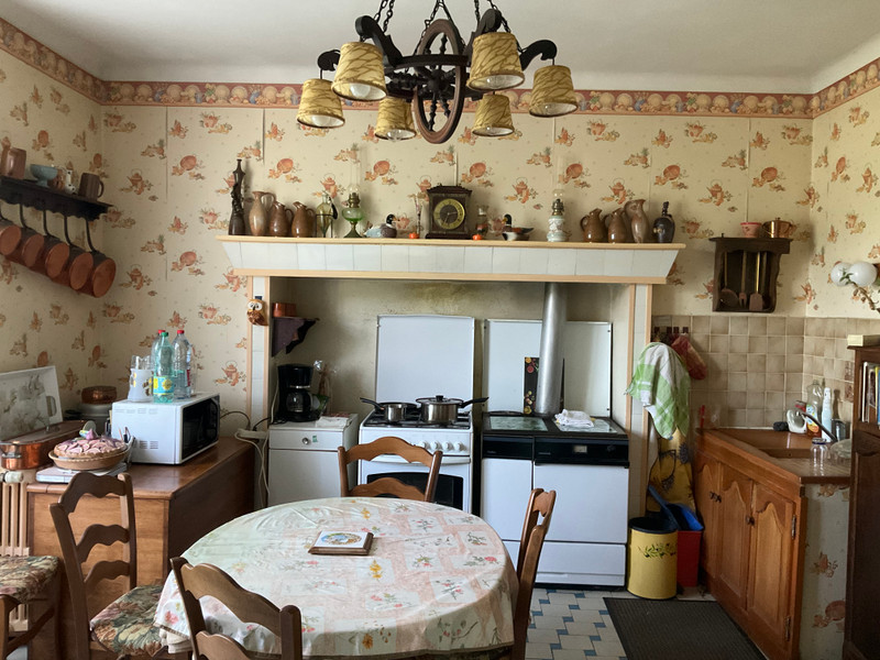 French property for sale in Chavanat, Creuse - €119,900 - photo 2