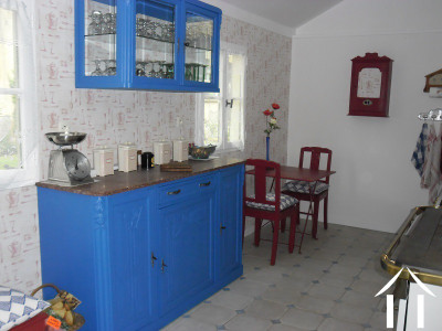 French property for sale in Vézelay, Yonne - €349,500 - photo 3