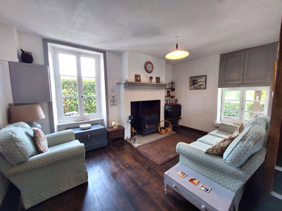 French property for sale in Vayres, Haute-Vienne - €196,400 - photo 6