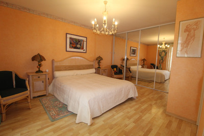 French property for sale in Confolens, Charente - €205,000 - photo 5