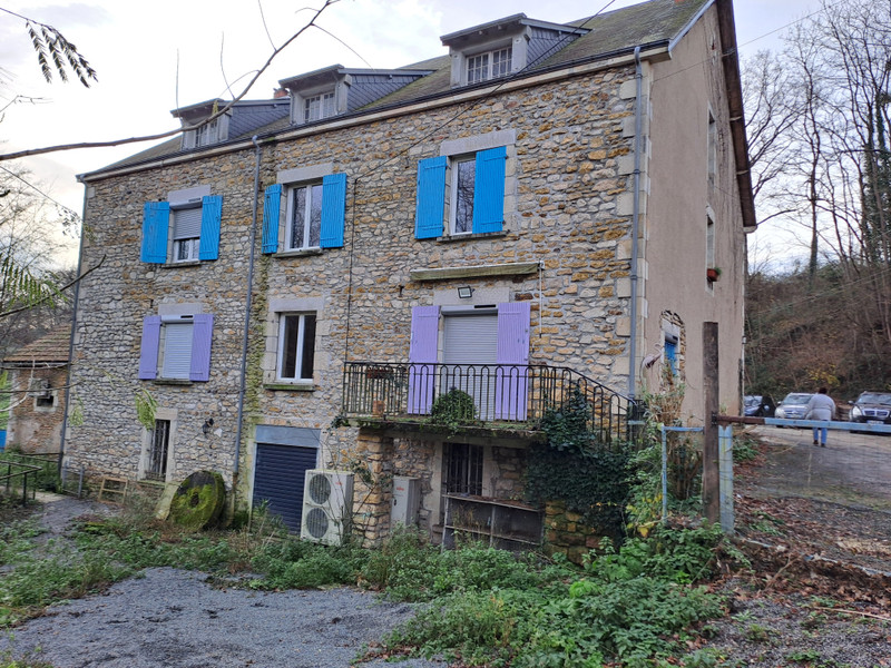 Maison à vendre à Saint-Jeanvrin, Cher - 283.550 € - photo 1