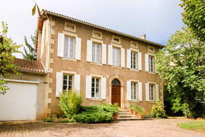 Maison à vendre à Monsempron-Libos, Lot-et-Garonne, Aquitaine, avec Leggett Immobilier