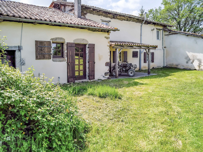 French property for sale in Lésignac-Durand, Charente - €310,300 - photo 7