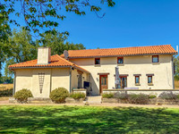 Propriété à vendre à Nontron, Dordogne - 299 000 € - photo n°2