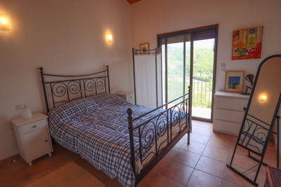 French property for sale in Saint-Étienne-de-Gourgas, Hérault - €345,000 - photo 7