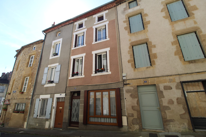 Propriété à vendre à Confolens, Charente - 59 500 €