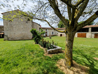 Maison à vendre à Villefagnan, Charente - 304.950 € - photo 10