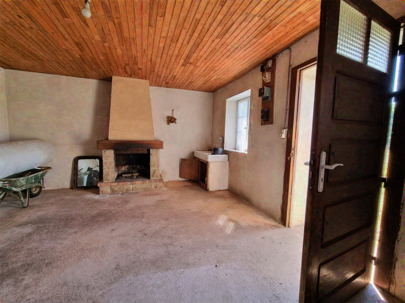French property for sale in Châtelaudren-Plouagat, Côtes-d'Armor - €102,500 - photo 2