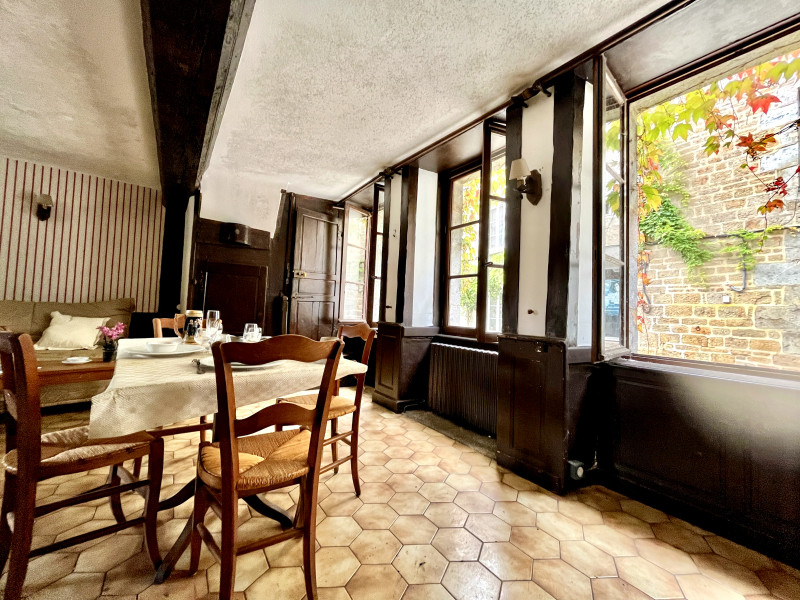 French property for sale in Carrouges, Orne - €90,000 - photo 3