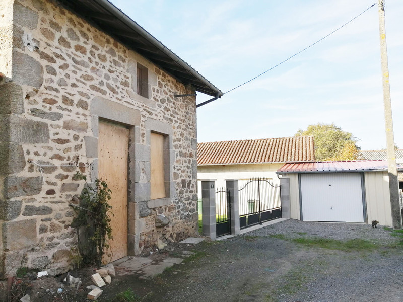 French property for sale in Saint-Mathieu, Haute-Vienne - €71,600 - photo 2