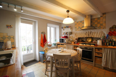 French property for sale in Bessé, Charente - €119,900 - photo 2