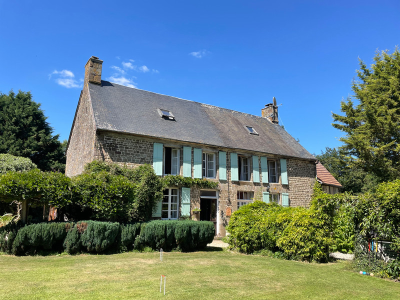 House for sale in Mantilly Orne Superb detached character family