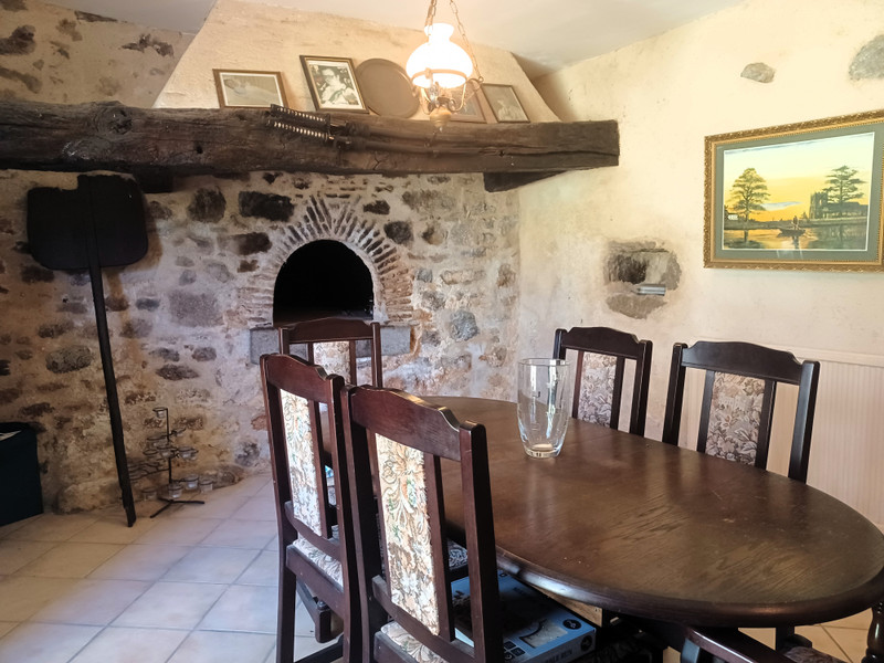 French property for sale in Saint-Martin-du-Fouilloux, Deux-Sèvres - €215,748 - photo 2
