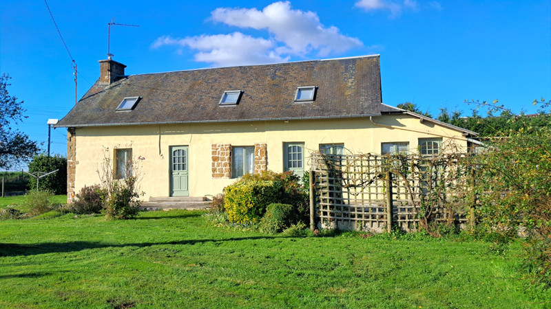 Maison à vendre à Romagny Fontenay, Manche - 194.000 € - photo 1