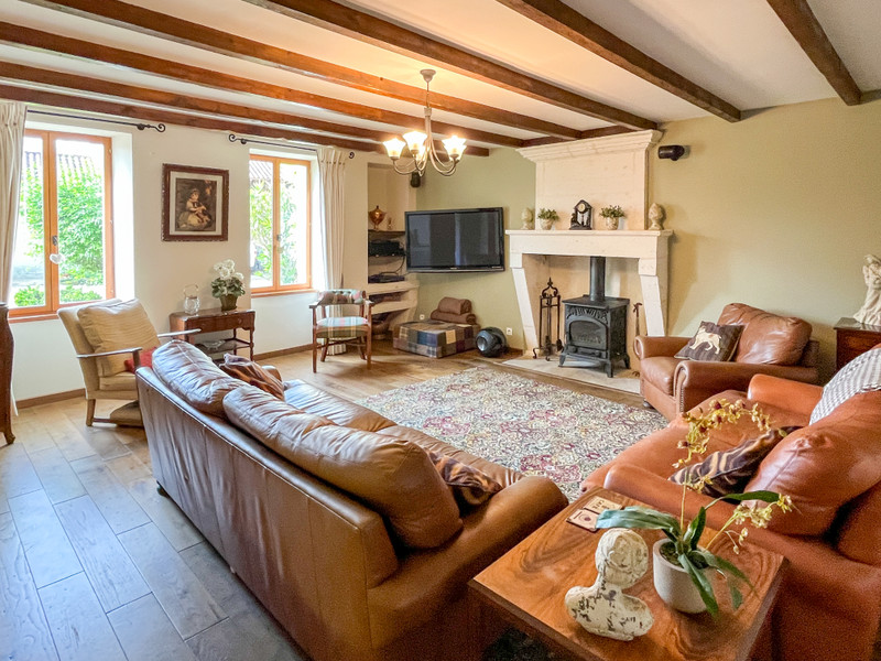 French property for sale in Sainte-Souline, Charente - €487,600 - photo 5