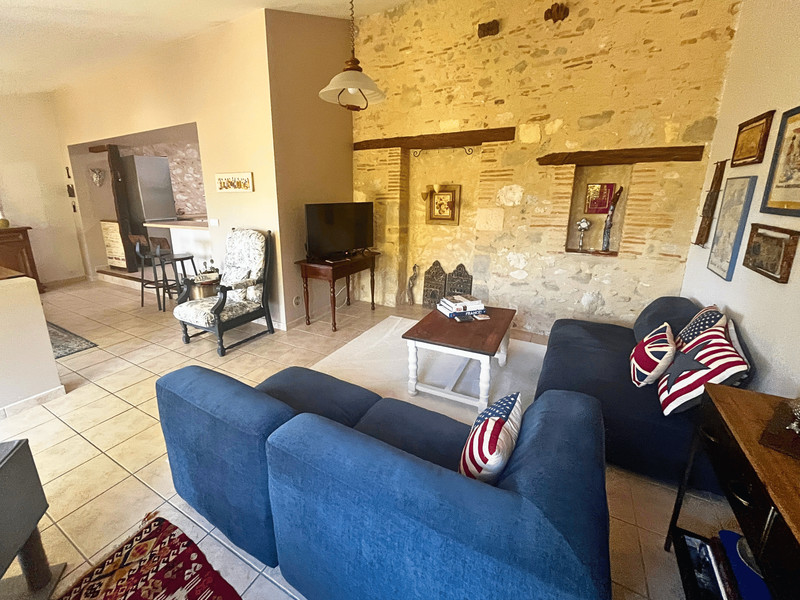 French property for sale in Lauzun, Lot-et-Garonne - €239,000 - photo 3