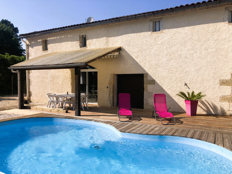 Maison à vendre à Ménesplet, Dordogne - 449.999 € - photo 1