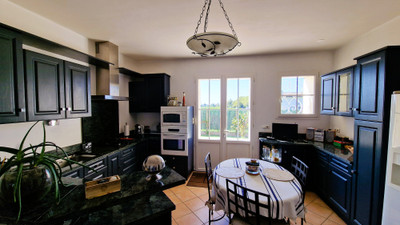 French property for sale in Saint-Émilion, Gironde - €1,329,800 - photo 2