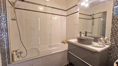 French property for sale in Béziers, Hérault - €325,000 - photo 11
