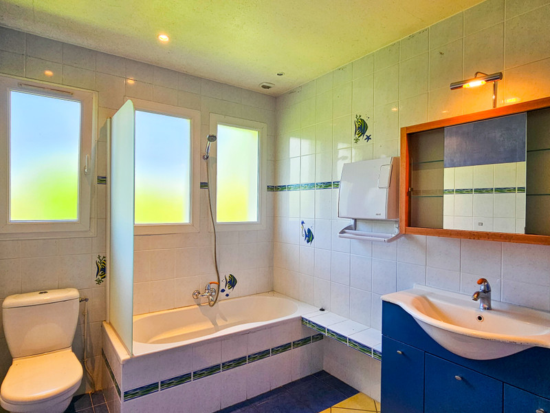 French property for sale in Rohan, Morbihan - €125,000 - photo 5