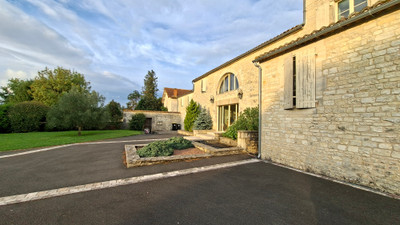 French property for sale in Mansle, Charente - €567,000 - photo 9