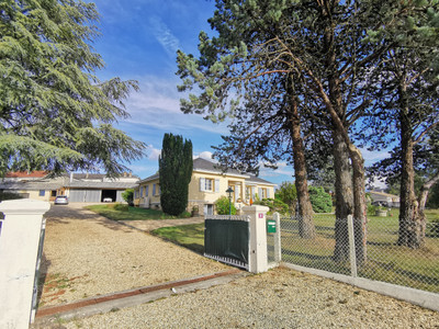 Maison à vendre à Rouffignac-Saint-Cernin-de-Reilhac, Dordogne, Aquitaine, avec Leggett Immobilier