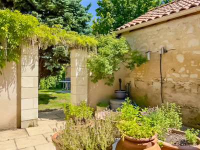 French property for sale in Saint-Macaire-du-Bois, Maine-et-Loire - €945,000 - photo 3