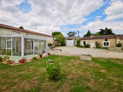Maison à vendre à Cognac, Charente, Poitou-Charentes, avec Leggett Immobilier