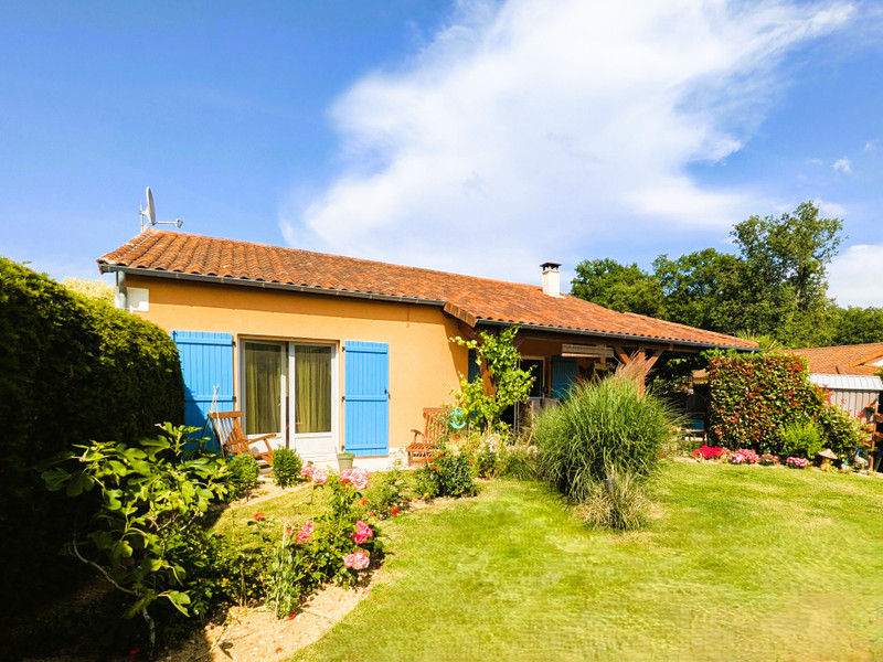 French property for sale in Les Forges, Deux_Sevres - €138,500 - photo 0