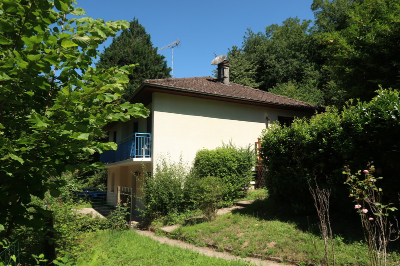 French property for sale in Saint-Léonard-de-Noblat, Haute-Vienne - €139,000 - photo 2