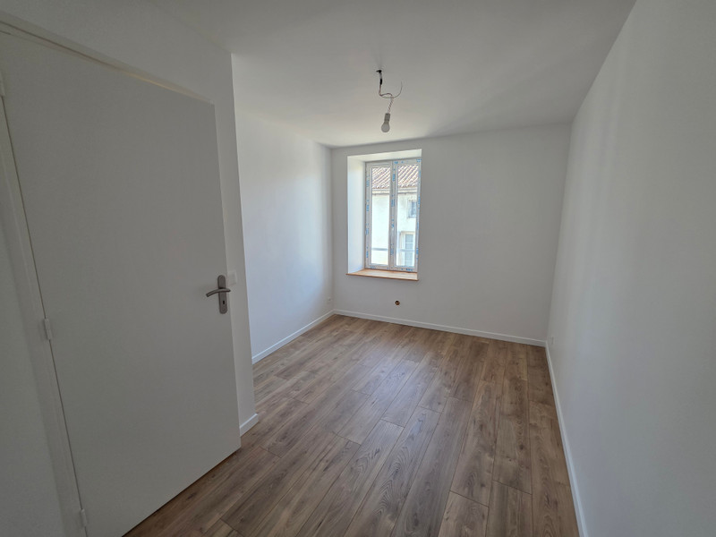 French property for sale in Marthon, Charente - €98,000 - photo 4