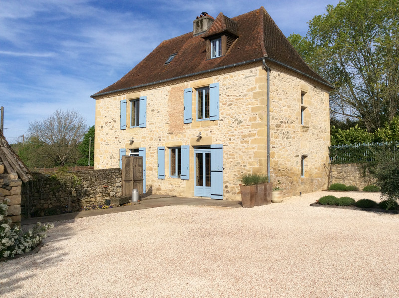 French property for sale in Génis, Dordogne - €598,000 - photo 5