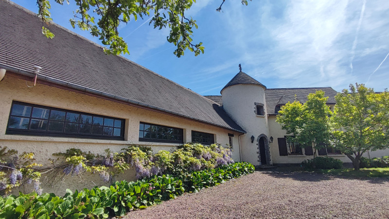 French property for sale in Le Dézert, Manche - €369,900 - photo 6