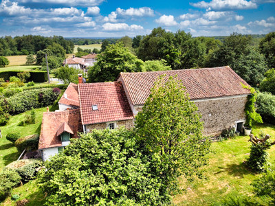 French property for sale in Nontron, Dordogne - €164,000 - photo 1