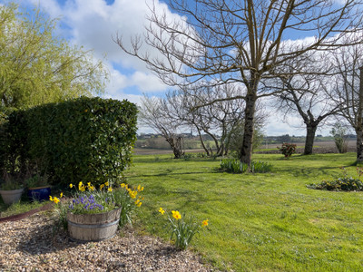 French property for sale in Duras, Lot-et-Garonne - €504,000 - photo 2