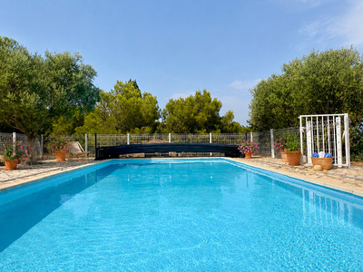 French property for sale in Narbonne, Aude - €490,000 - photo 1