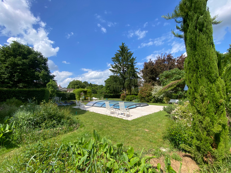 French property for sale in Saint-Maur, Cher - €304,950 - photo 9
