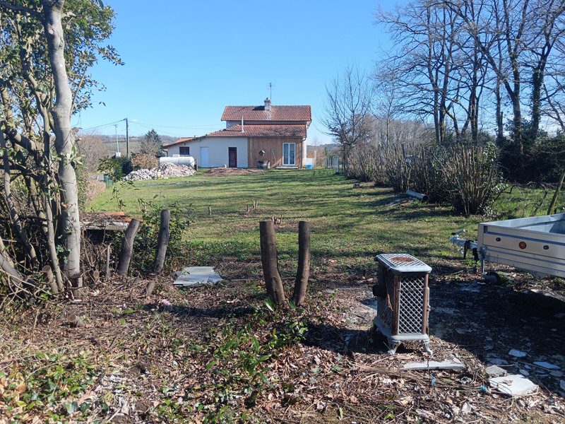French property for sale in Availles-Limouzine, Vienne - €79,750 - photo 1