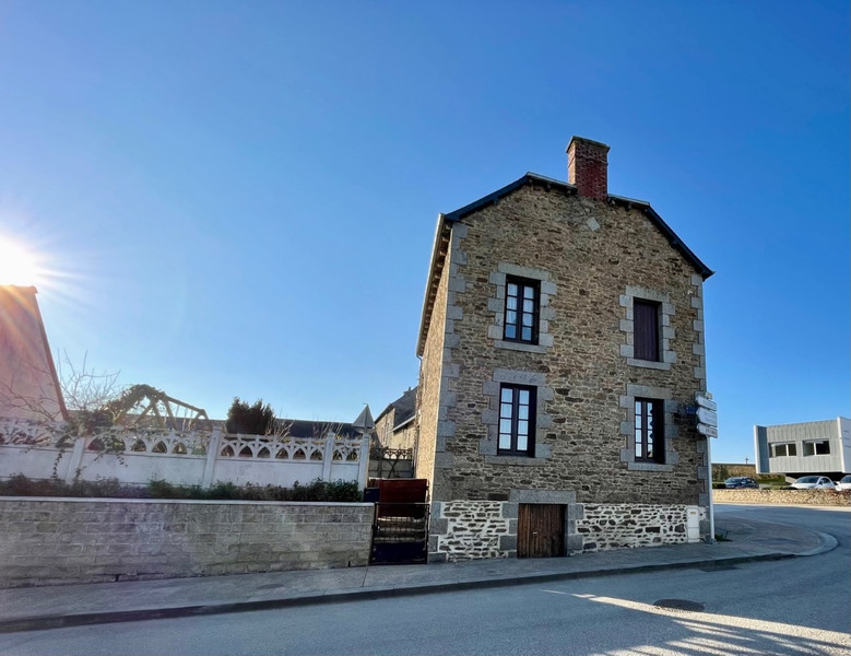 Maison à vendre à Ménéac, Morbihan - 142 900 € - photo 1