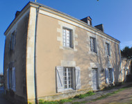 Maison à vendre à Noyant-Villages, Maine-et-Loire - 315 650 € - photo 2