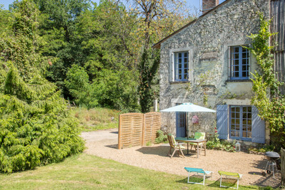 French property for sale in Linières-Bouton, Maine-et-Loire - €572,400 - photo 1