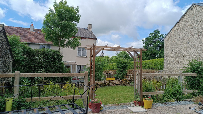 French property for sale in Saint-Hilaire-la-Plaine, Creuse - €152,600 - photo 9