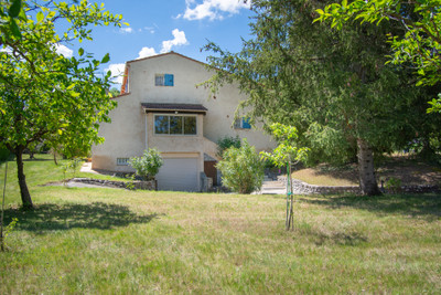 French property for sale in Estoublon, Alpes-de-Haute-Provence - €405,000 - photo 2