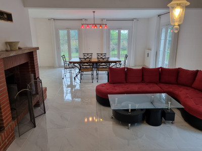 French property for sale in Manot, Charente - €402,800 - photo 2
