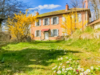 Propriété à vendre à Auzances, Creuse - 99 000 € - photo n°1