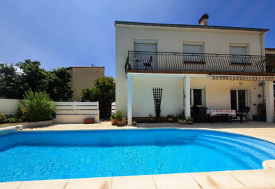 Maison à vendre à Saint-André, Pyrénées-Orientales, Languedoc-Roussillon, avec Leggett Immobilier