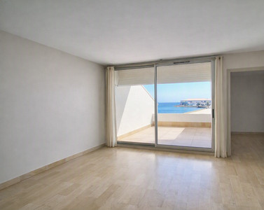 French property for sale in Mèze, Hérault - €276,000 - photo 3