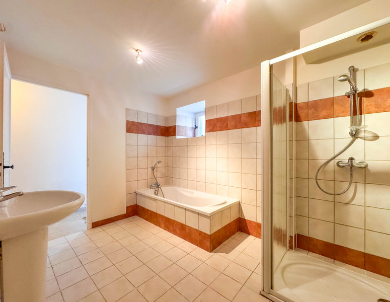 French property for sale in Montcuq-en-Quercy-Blanc, Lot - €260,000 - photo 10