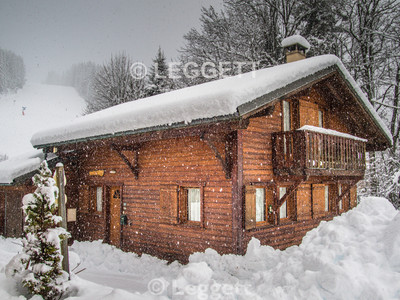 Ski property for sale in Les Gets - €945,000 - photo 0