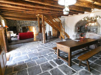 Propriété à vendre à Saint-Martin-Valmeroux, Cantal - 379 900 € - photo n°3